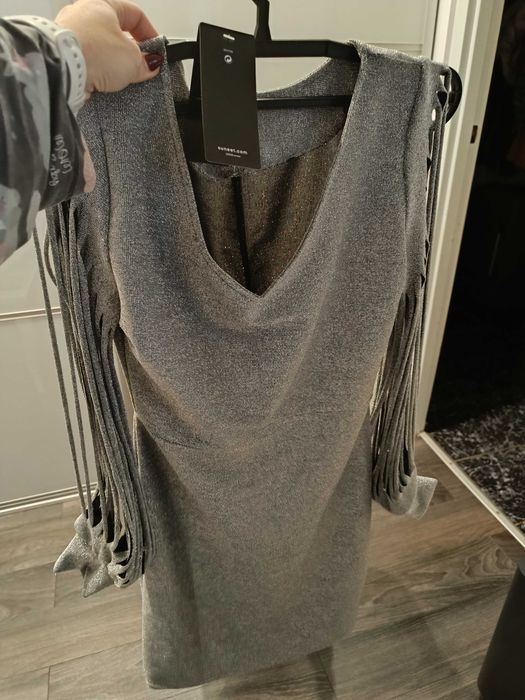 Sukienka nowa srebrna