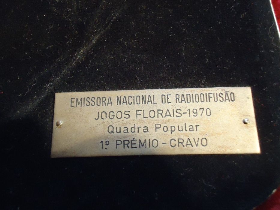 Estojo em Veludo Com Placa Comemorativa  da Emissora Nacional 1970