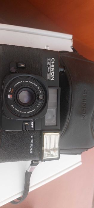 Máquina fotográfica Chinon