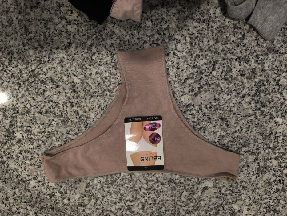 Cueca senhora, marca L/XL, mas veste M