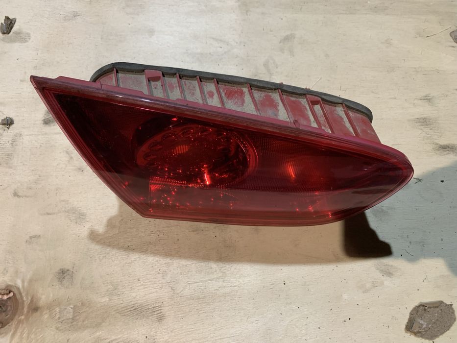 Farolim esquerdo da mala Seat leon 1p