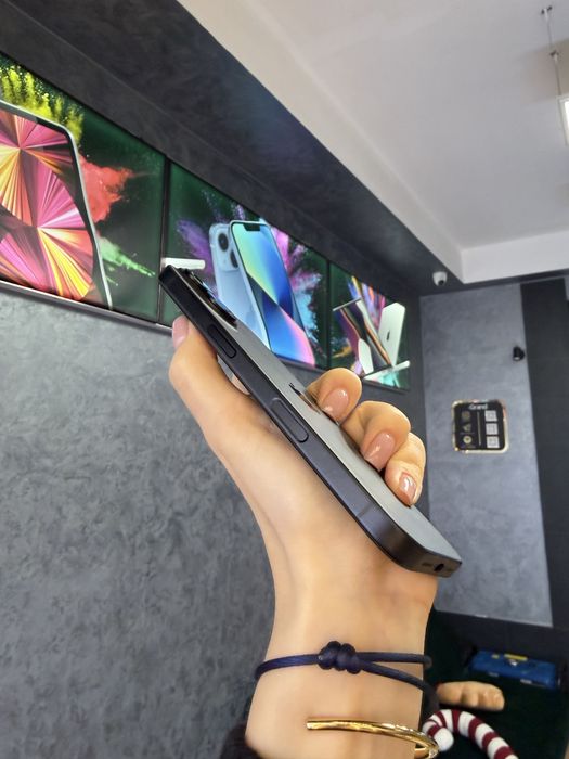 Used IPHONE 16 256 Black Neverlock Костюшка,5 igrand