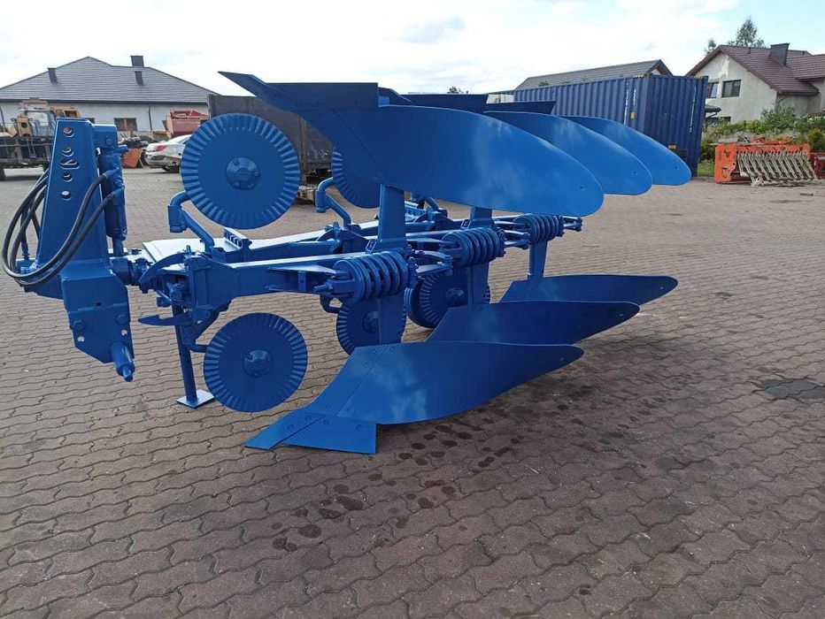 Plugi trzyskibowe obrotowe Fiskars Overum.Zabezpieczenia