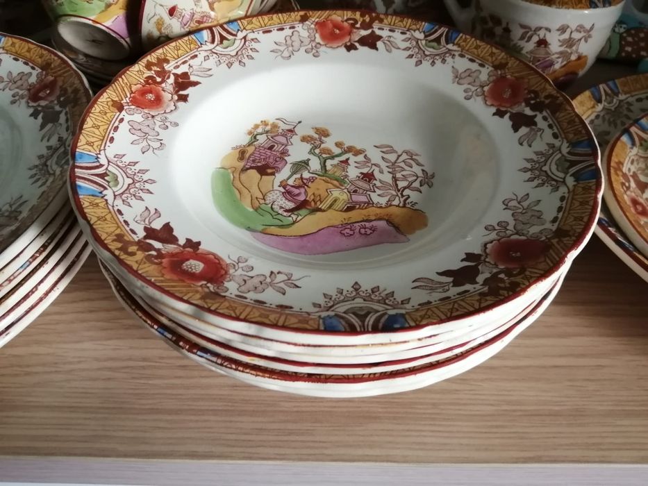 Vintage - Pratos,terrina,bule