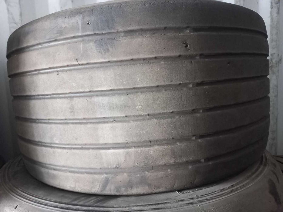 Шини MEGA  435/50R19.5  причіп БУ з Європи 9–13 мм 2022–2023 Continental  Київ Доставка Нова Пошта САТ