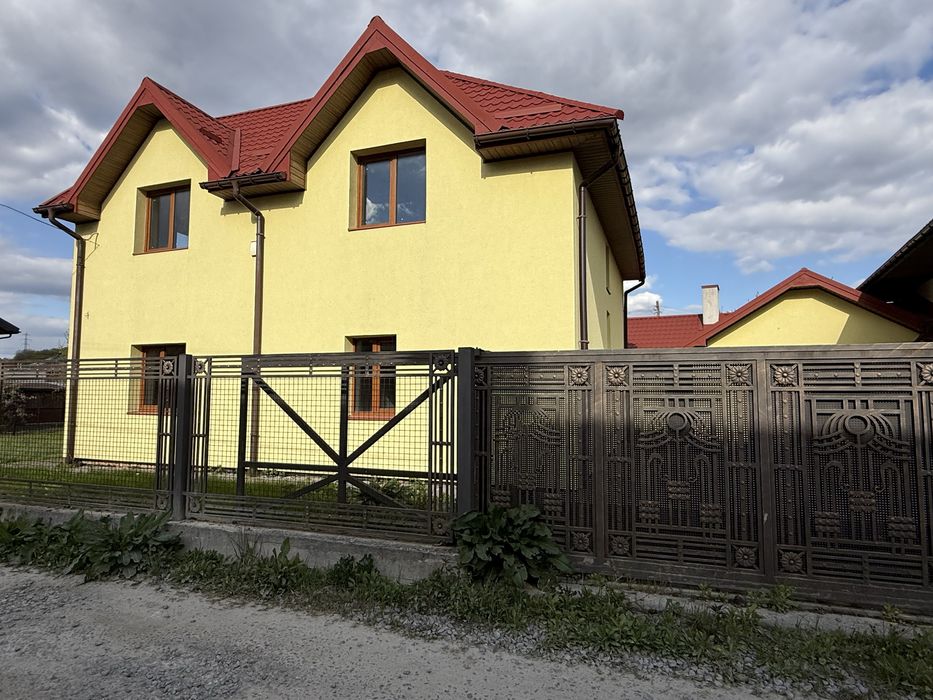 Будинок на ділянці 7 соток. Винники