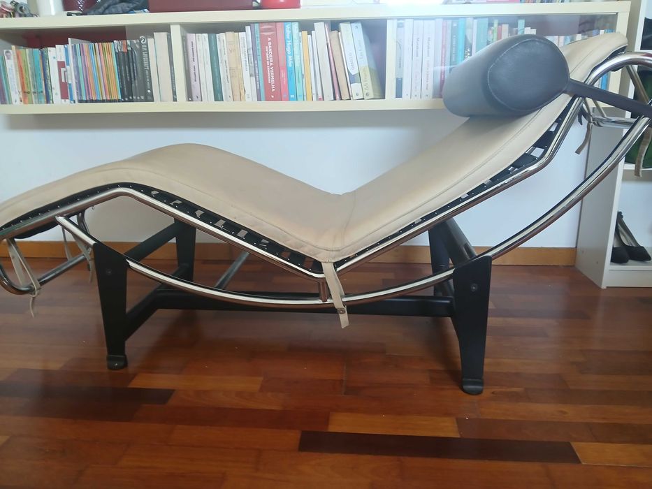 Chaise Longue Estilo LC4 (Le Corbusier) – Clássico do Design Modernista