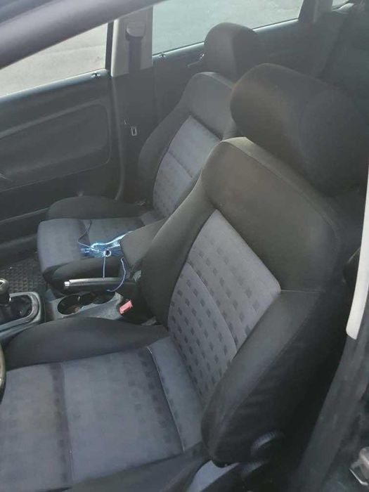 Volkswagen Passat B5 FL 2.0 benzyna manual sedan grafit LC7U na części