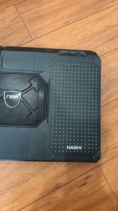 Base de refrigeração NOX Nashi para portátil, com ventoinha USB