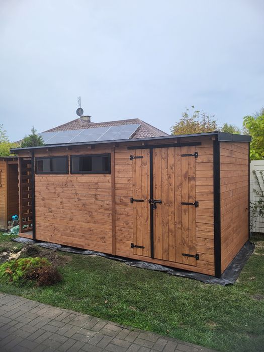 Nowoczesny Domek narzędziowy z drewutnią