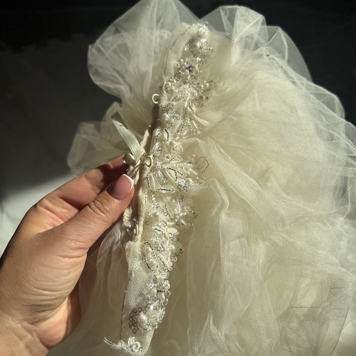 Suknia ślubna, 3 metrowy tren odpinany plus dwa welony 1,5m i 4,5 m