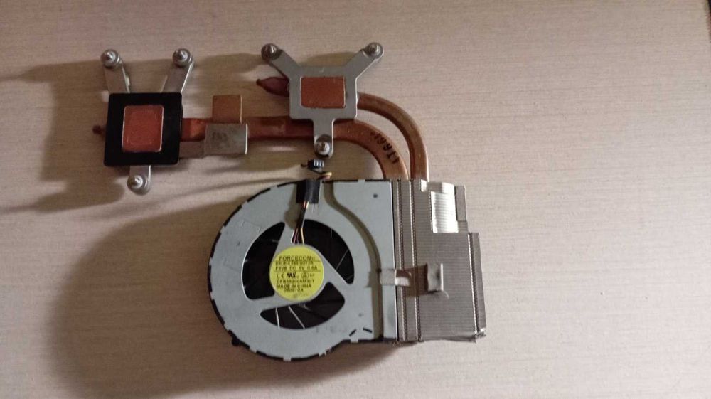 Комплектуючі до ноутбуку