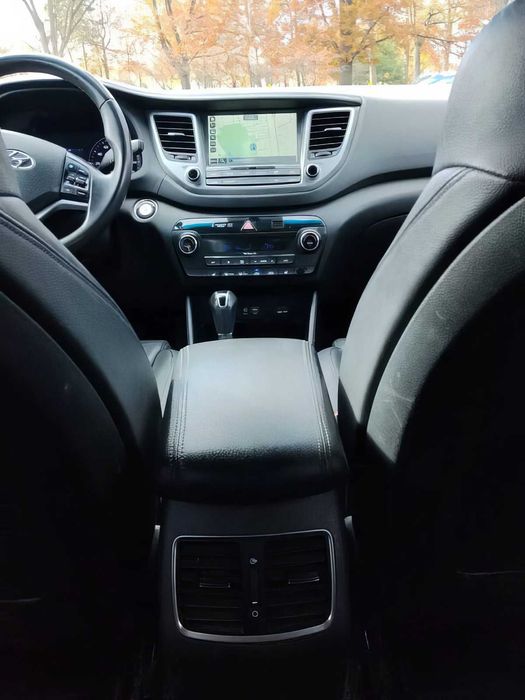 Hyundai Tucson Limited      2016