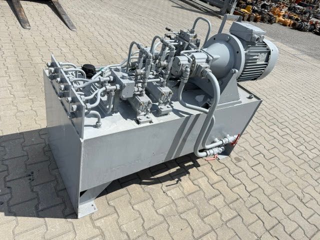 stacja hydrauliczna używana 15 kw do wiertnicy lub inne zastosowania