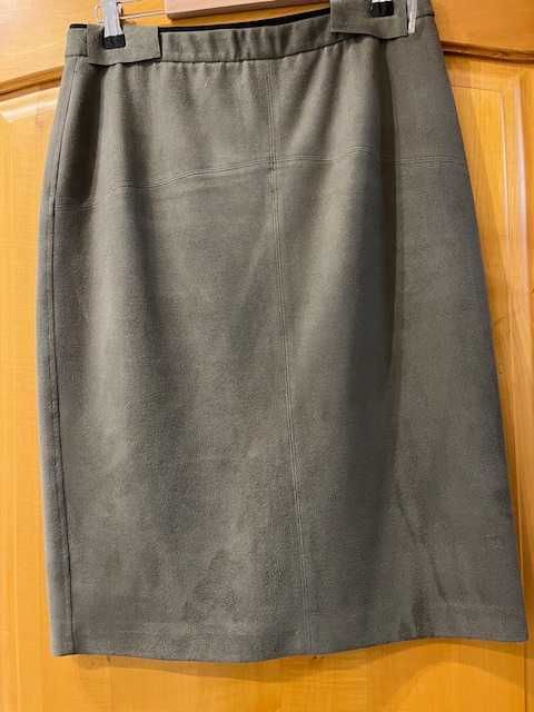 Spódnica w kolorze khaki- Taranko