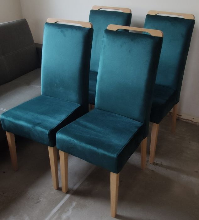 Krzesła tapicerowane Agata