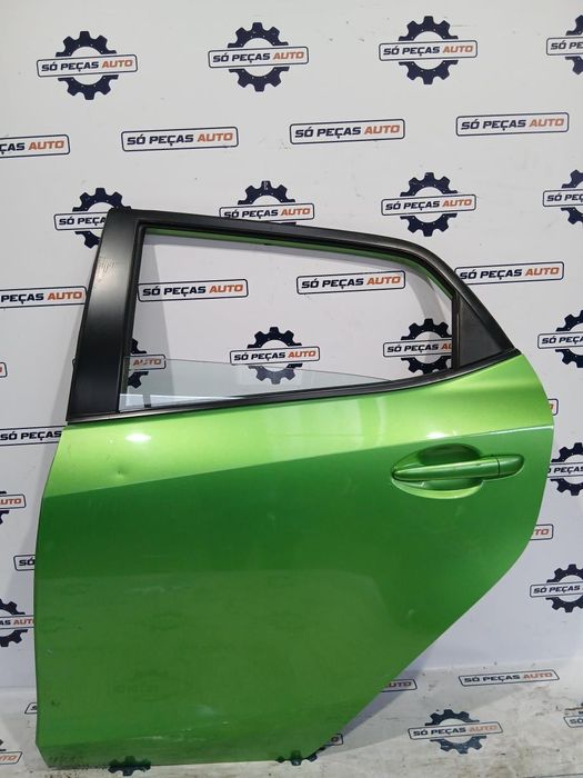 PORTA TRASEIRA ESQUERDA VERDE MAZDA 2 TS2 1.5 16V ANO: 2011