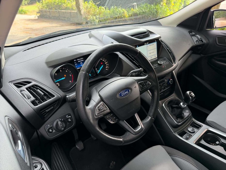 Ford kuga 1.5 TDCI — photo 5