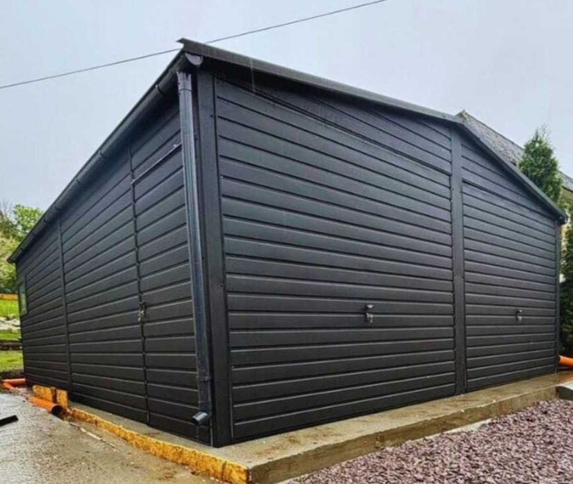 Garaż blaszany 6x6 czarny dwustanowiskowy dwuspadowy brama uchylna