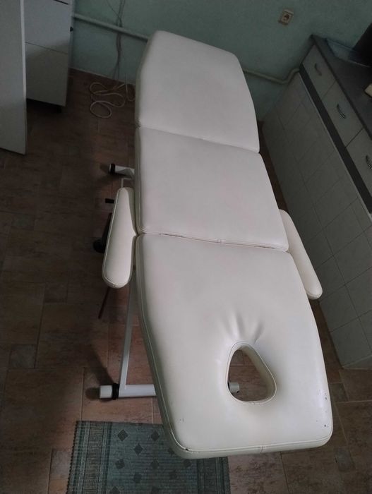 Массажный Косметологический Стол Кушетка Крепкий стальной каркас