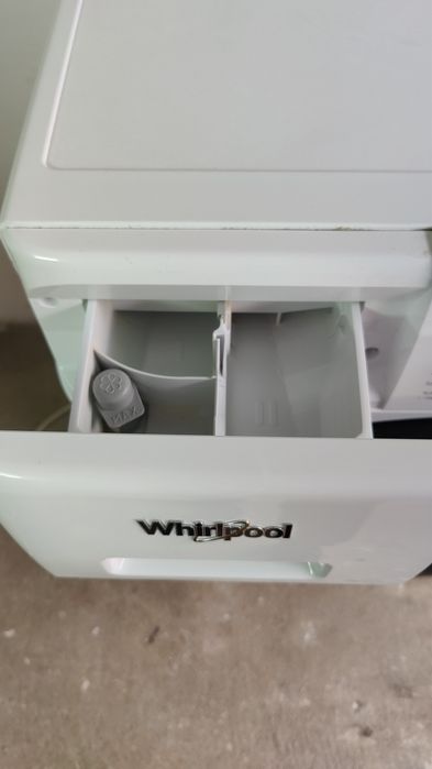 Pralka Whirpool Fresh Care 6 zmysł A+++ z parą wodną slim wąska cicha