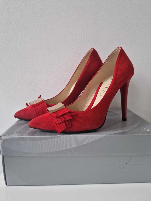 Buty szpilki koralowe