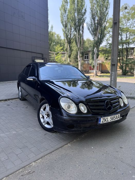 Продам Mercedes W211 3.2 cdi