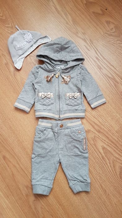 Костюмчик для дівчинки