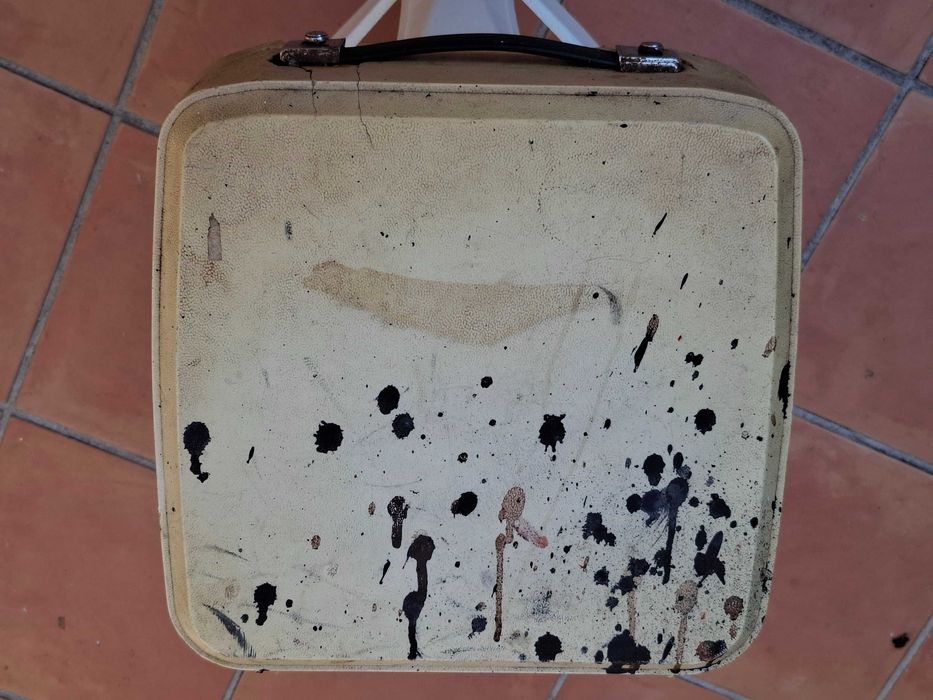 Maquina de escrever antiga