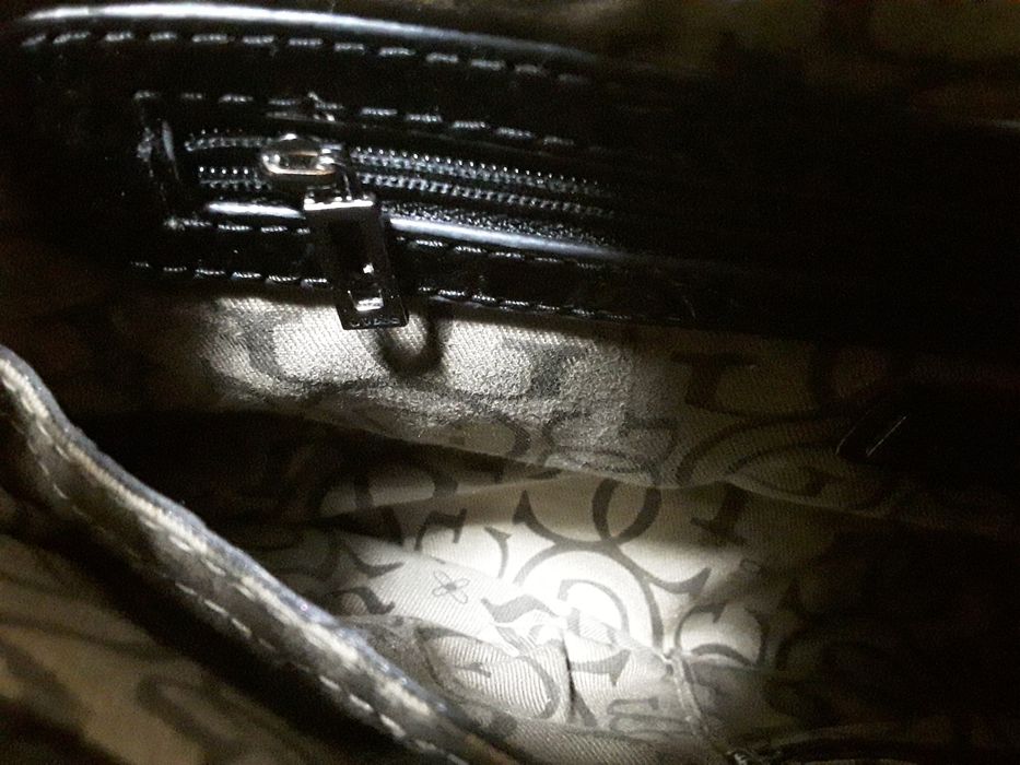 Mala/Carteira da Guess. Original.