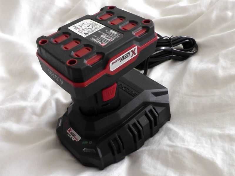 Akumulator Parkside 12V 4Ah z szybką ładowarką