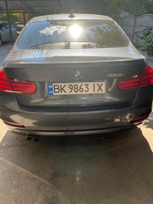 Продам BMW 328I. 2015