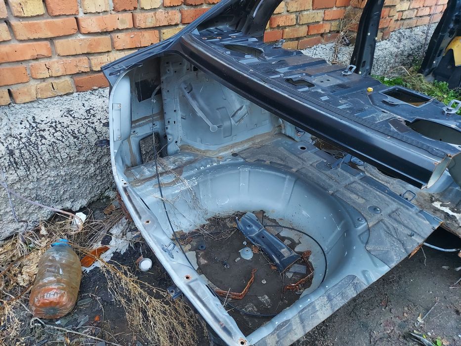 Четверть,четвертина,чверть на kia кіа лонжерон cerato/forte 2004-2022