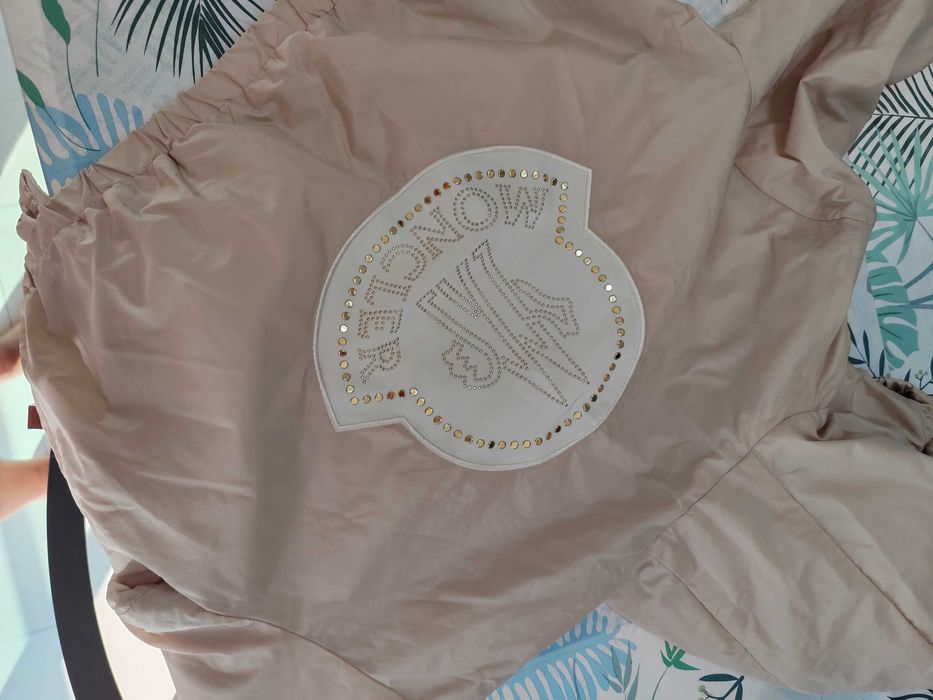 Casaco menina 6 anos Moncler