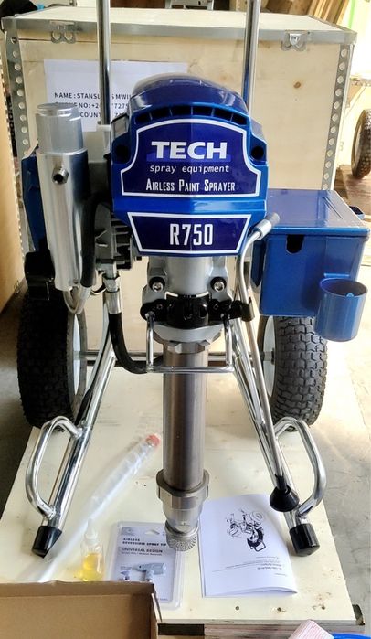 Шпаклевочный шпаклювальний апарат безвоздушный безповітряний TECH-R750