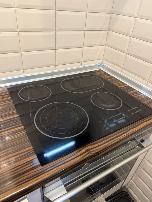Варильна поверхня  Electrolux