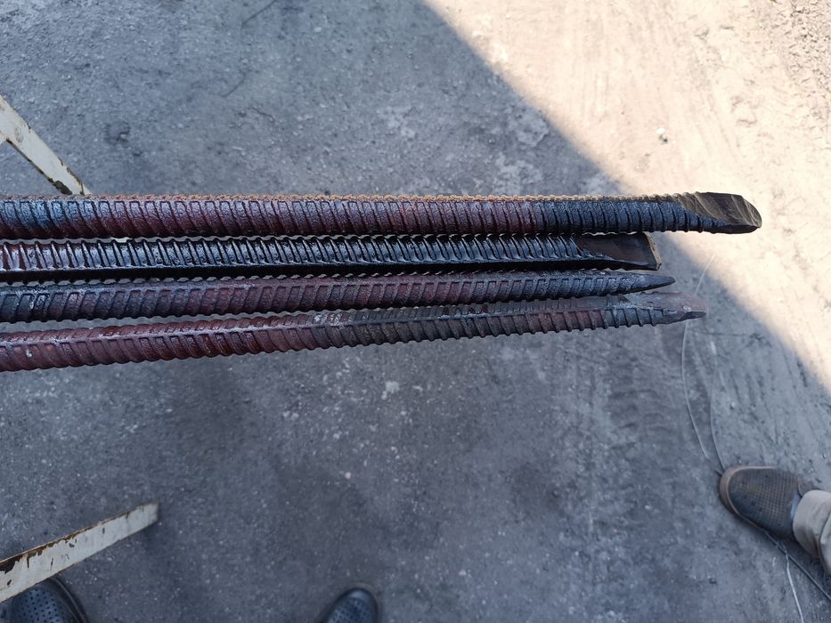 Лом будівельний з арматури 18-20-24 мм. новий