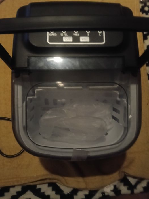 Máquina de fazer gelo