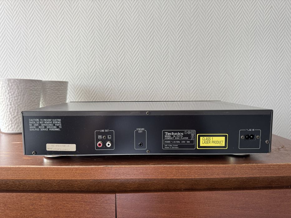 Odtwarzacz Technics SL-P277A