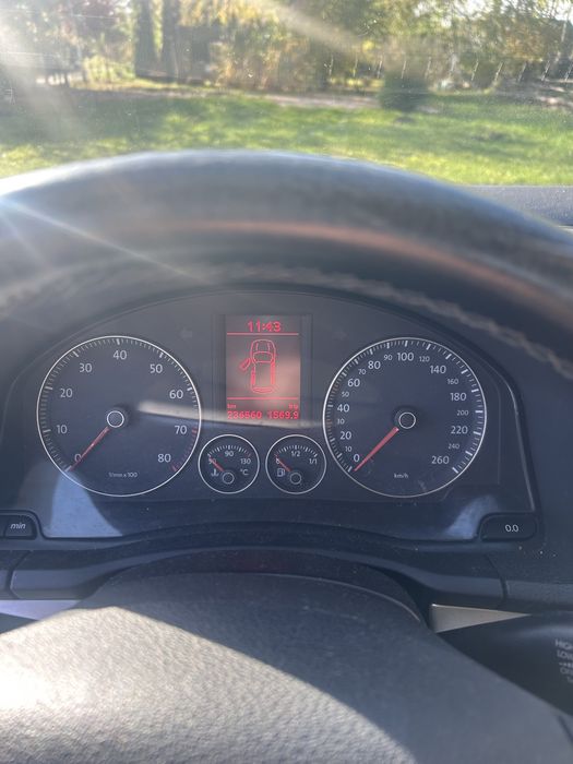 Vw golf V 1.6 Mpi