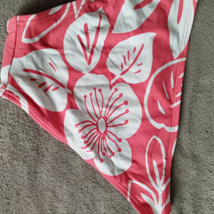 Majtki kąpielowe bikini 40