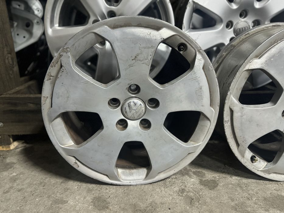 Титани R17 5x112 passat B6 audi skoda golf диски р17 діскі volkswagen