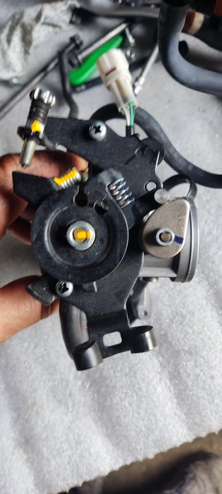 Kawasaki z650 z 650 przepustnice komplet 2019