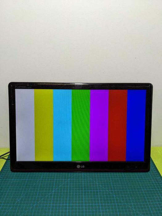 Мониторы 22" DVI/VGA Количество!