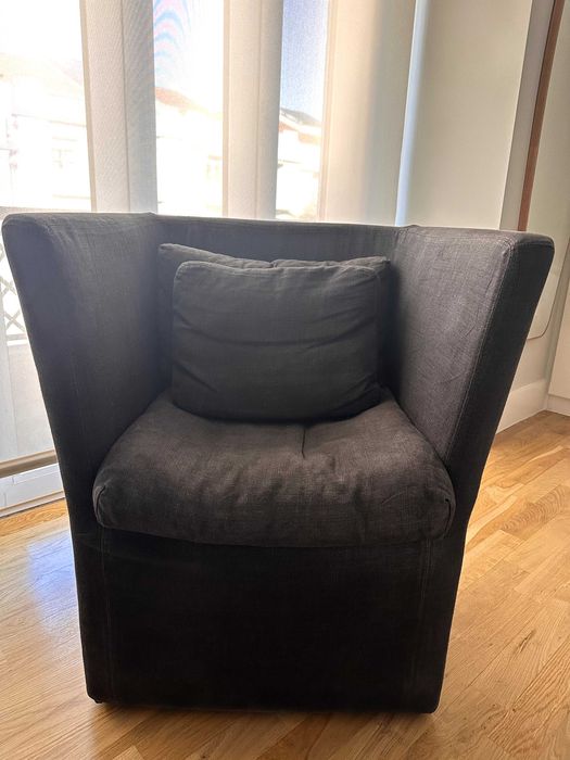 Cadeira alta para quarto ou escritório – elegante e confortável