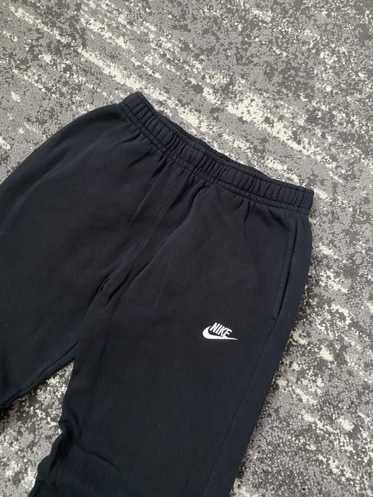 Штани Nike NSW чорного кольору С-М розмір