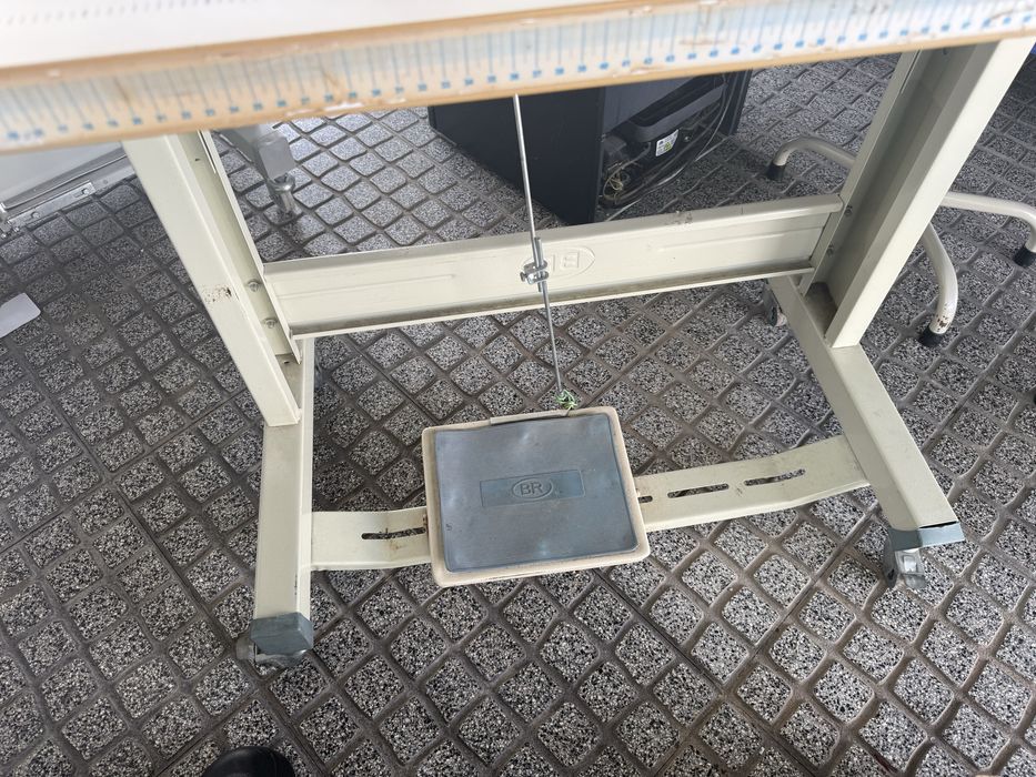 Vendo maquina  de ponto corrido marca bruce- 500€