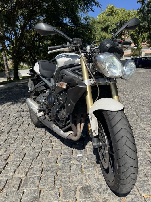 Triumph Sreet Triple 675