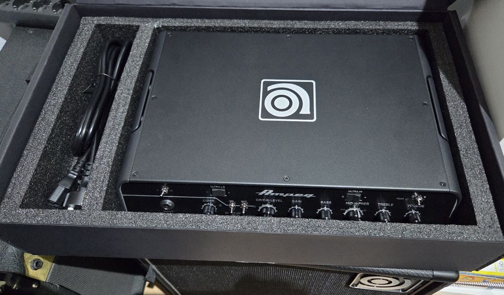 Ampeg venture V12 ( garantia de 2 anos)
