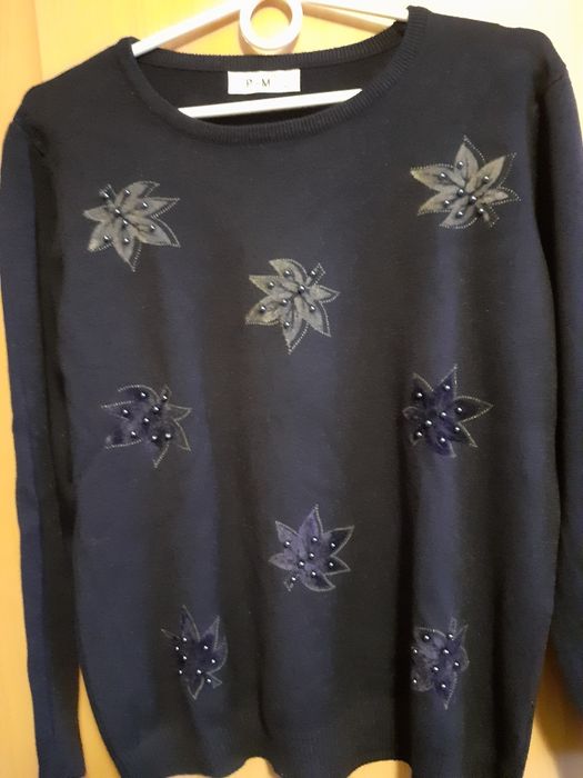 Sweter kwiaty aplikacja nowy